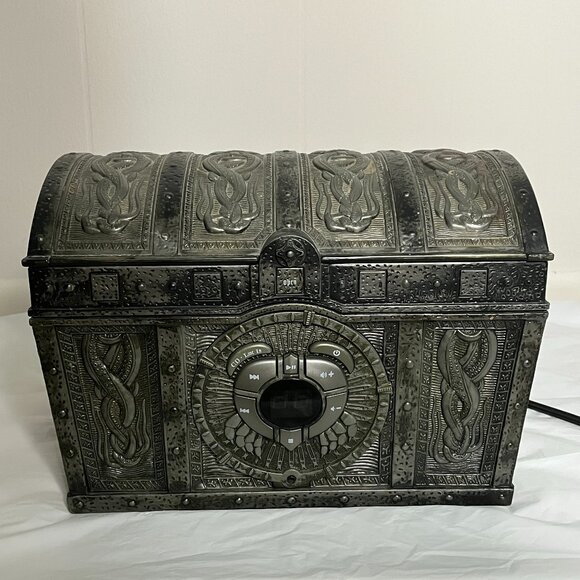Disney Pirates of the Caribbean CD Player Treasure Chest TESTED WORKING - Picture 1 of 9